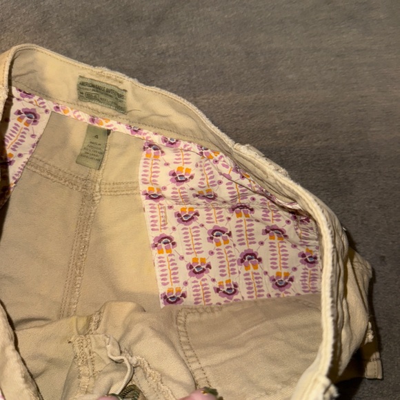 American Eagle Khaki Cargo Shorts Women’s Size 4 Tan - Picture 4 of 5